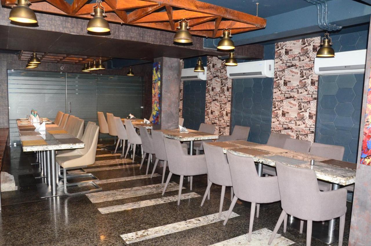 Crytsal Residency Hotel Ráncsí Kültér fotó