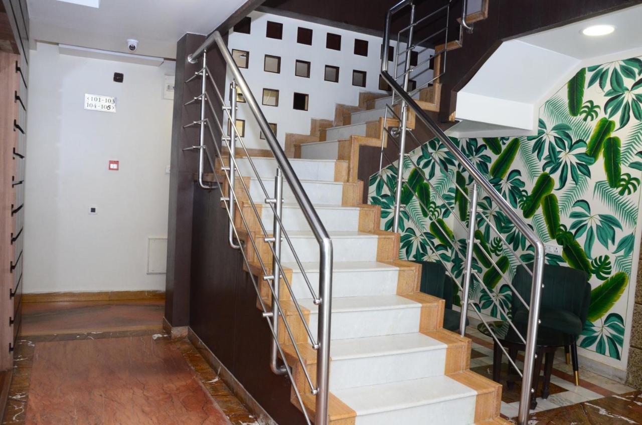 Crytsal Residency Hotel Ráncsí Kültér fotó